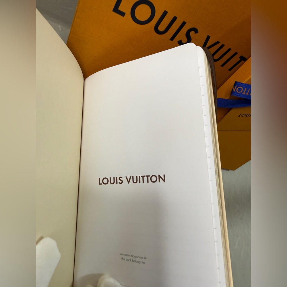 Authentic Louis Vuitton Limited Edition Bunny Notebook with Stickers Full set - Picture 12 of 15